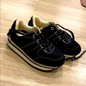 Zara Girls size EU 29 tennis shoes